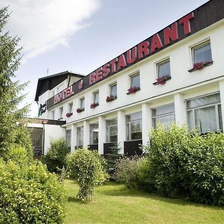 Borova Sihot Atc And Penzion Liptovsky Hradok Exterior foto