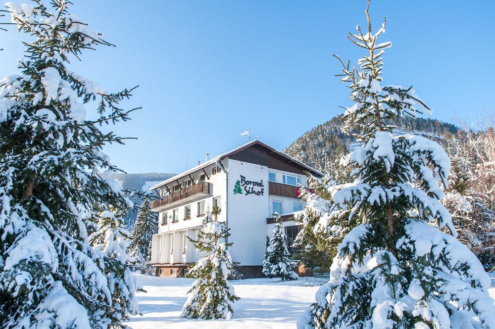 Borova Sihot Atc And Penzion Liptovsky Hradok Exterior foto