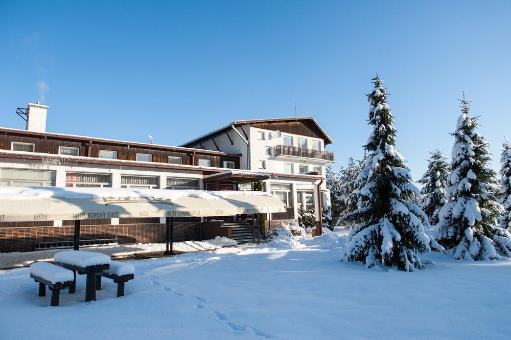Borova Sihot Atc And Penzion Liptovsky Hradok Exterior foto
