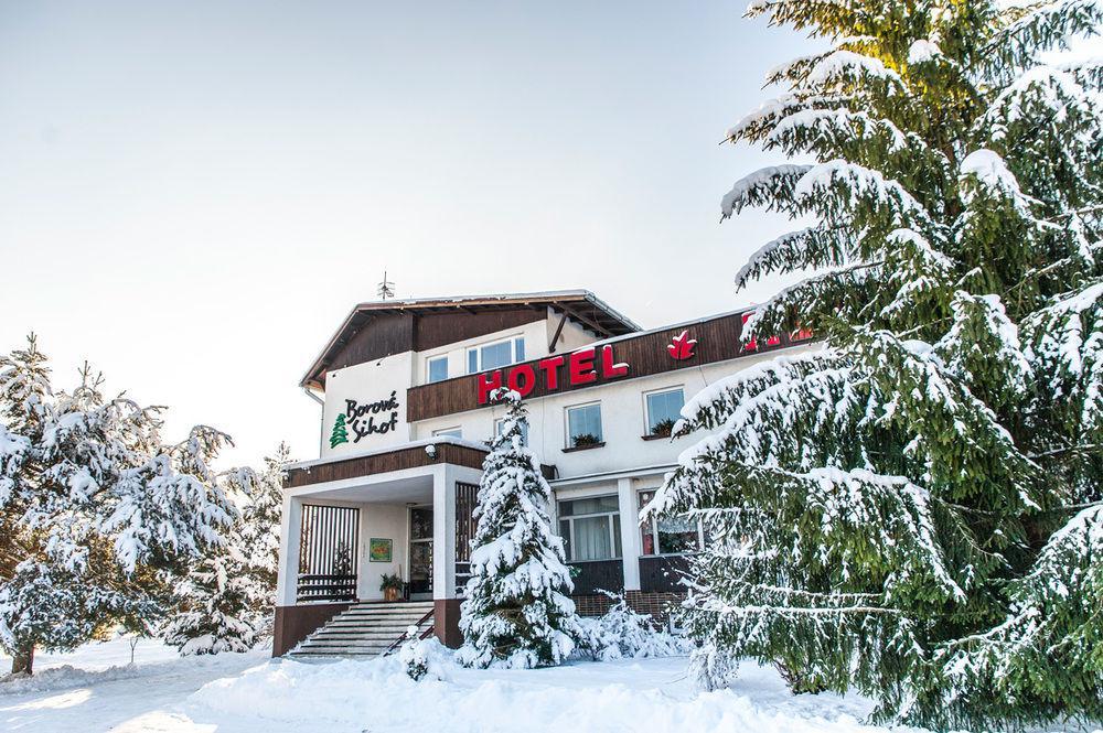 Borova Sihot Atc And Penzion Liptovsky Hradok Exterior foto